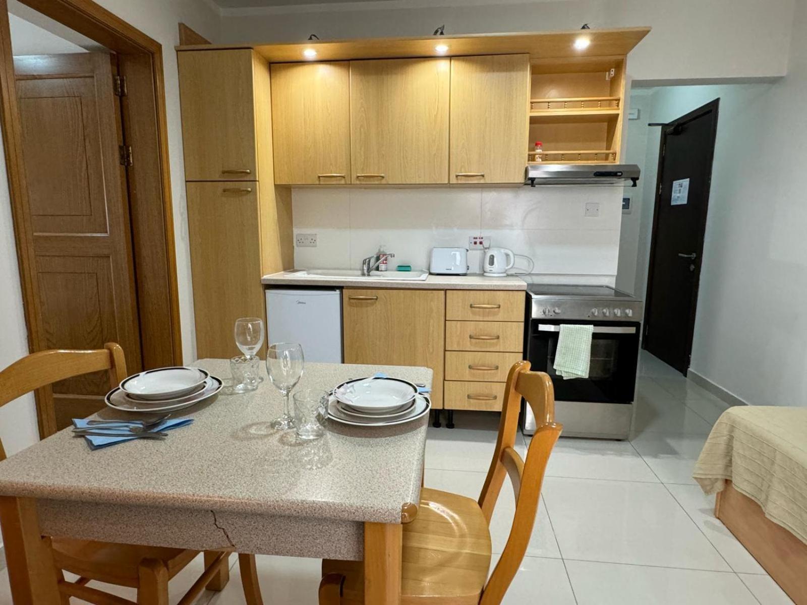 The Triton Apart otel St. Paul's Bay Dış mekan fotoğraf