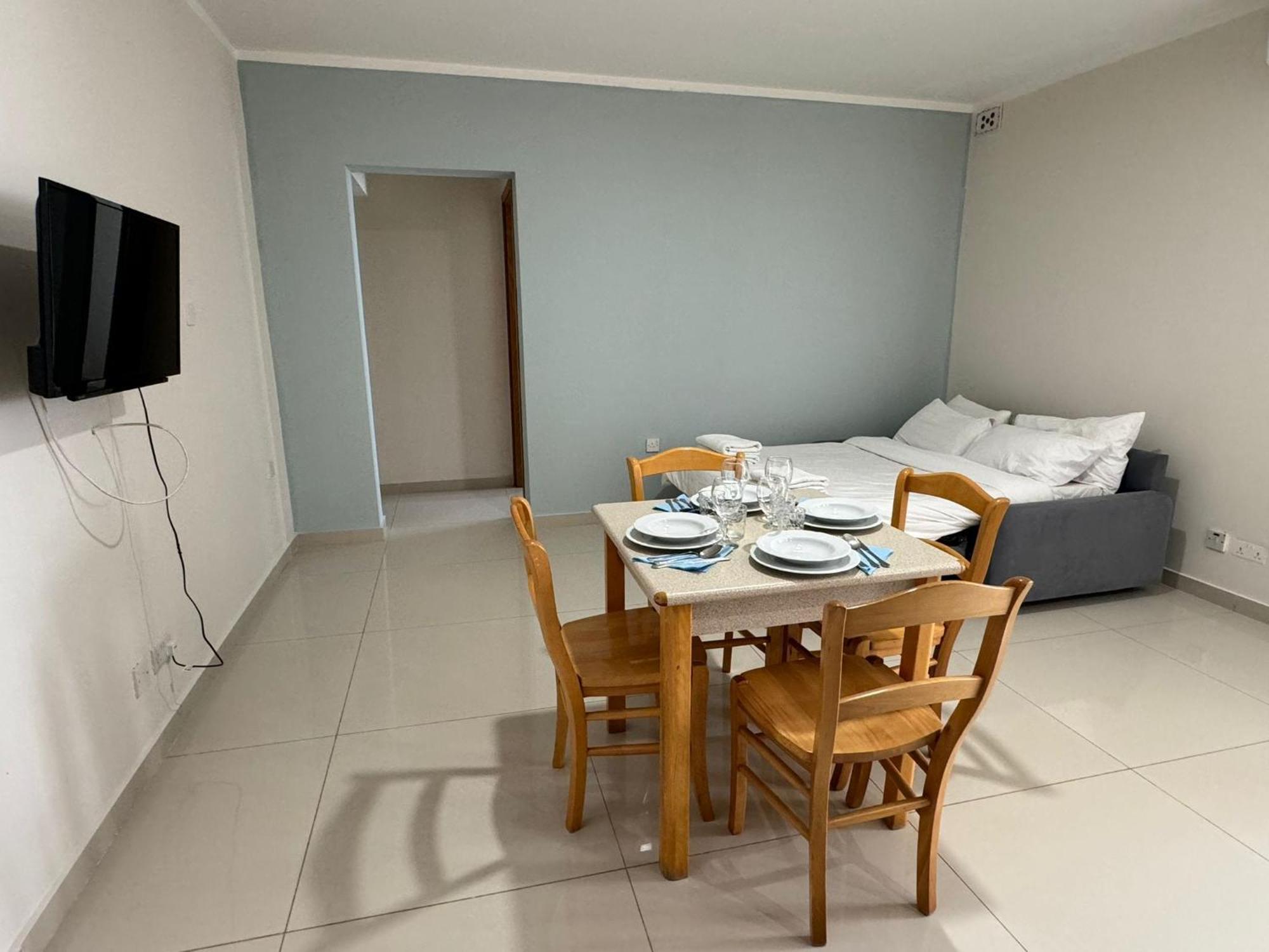 The Triton Apart otel St. Paul's Bay Dış mekan fotoğraf
